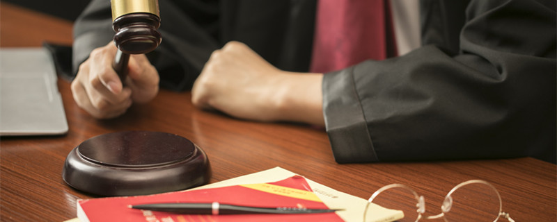 劳动仲裁是告法人吗 劳动仲裁起诉的是法人么