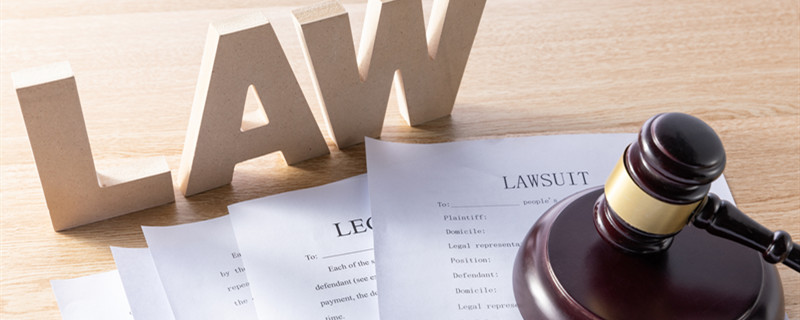 可以只找律师申请劳动仲裁吗? 请问可以只找律师申请劳动仲裁吗?