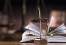 没有签劳动合同申请劳动仲裁需要请律师吗 没有签劳动合同申请劳动仲裁需不需要请律师