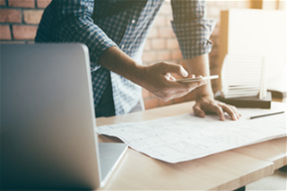 合同续签第三次是终身的吗 合同续签几次是终身合同