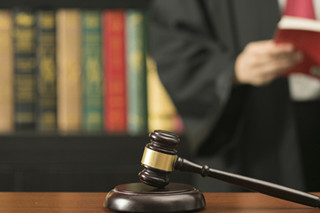 单位可以申请撤销劳动裁决吗 企业申请撤销劳动仲裁裁决是否可以