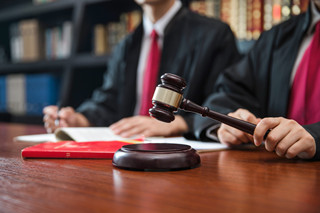 劳动仲裁裁决程序违法撤销的程序是什么 申请撤销劳动仲裁裁决的程序