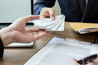 试用期三天说没工资合法吗 公司说试用期三天没工资合法吗