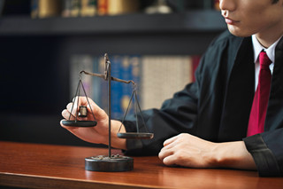 经济仲裁公告回执公证谁写的? 仲裁公告回执公证谁写