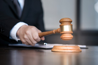 公司反悔经济赔偿的劳动仲裁可以提出吗 公司反悔经济赔偿能否在劳动仲裁提出