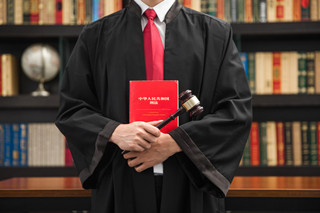 申请撤销劳动仲裁裁决需要带什么材料 撤销仲裁应带什么资料