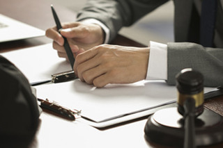 民事经济纠纷怎样申请仲裁 经济纠纷如何申请仲裁