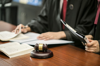 经济仲裁的效力是怎样的 仲裁的效力是什么