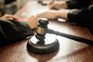 单方面解除劳动合同不成立 劳动合同能不能单方面解除