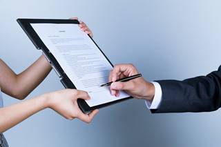 劳动合同违约金约定多少 劳动合同违约金应该约定多少