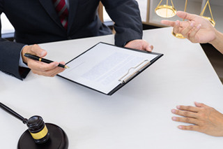 劳动合同审查应当注意的问题是什么 劳动合同审查应当注意的问题是哪些