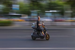 电动车逆向行驶是怎么处罚 电动车逆行出事故怎么承担责任